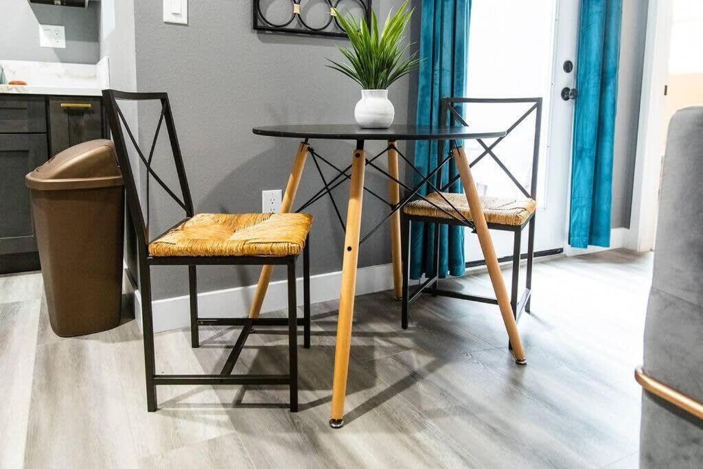 Appartamento Restaurants-Pets-Professionals-Fastwifi-A C-Patios San Diego Esterno foto